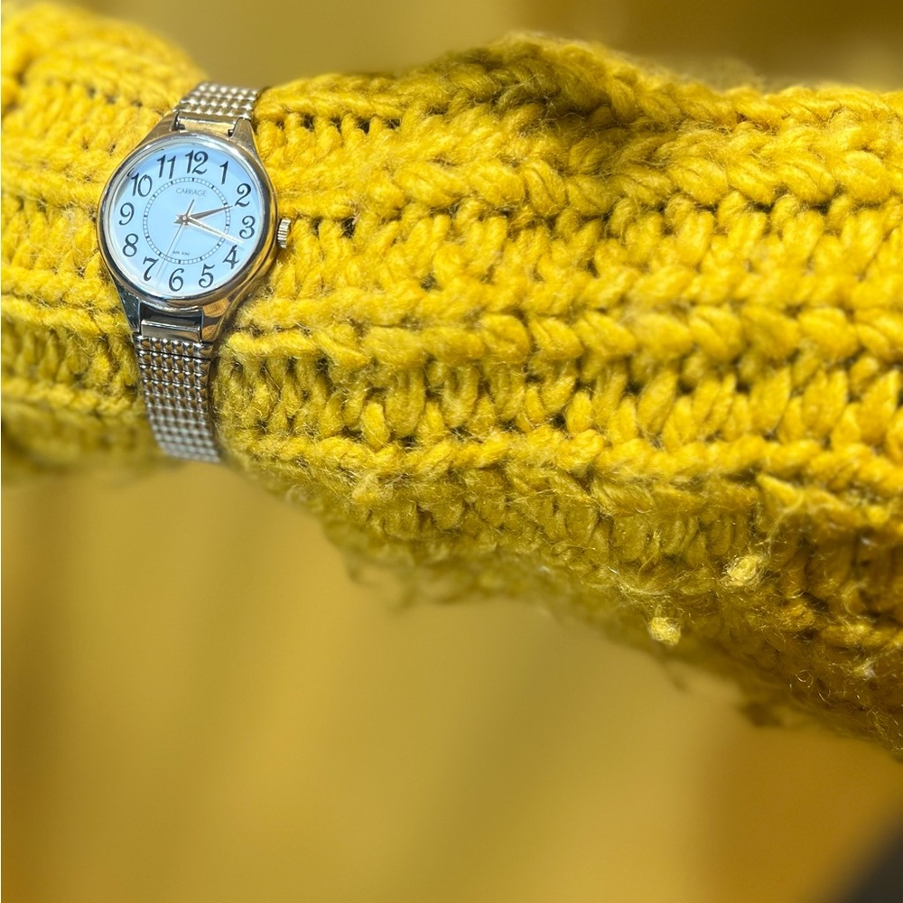 Gold Watch Accessory - Picture 4 of 7